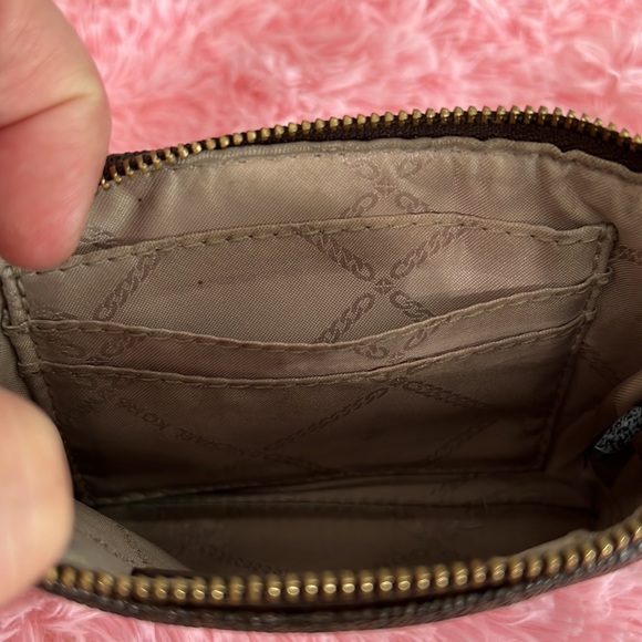 Michael kors Wristlet  Brown with Mk monogram - Picture 5 of 10